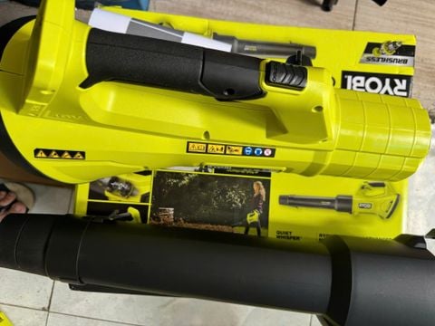 Thổi lá RY18BLXD NEW PIN 4A 18v Fun combo