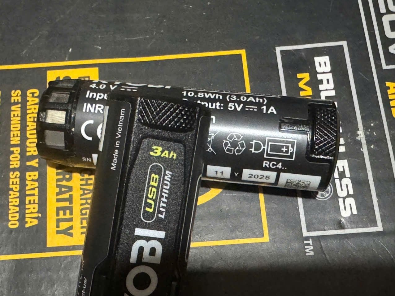 Pin ryobi RB4L30 4v new