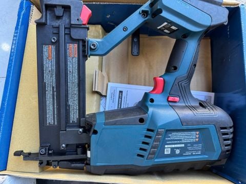 Máy bắn đinh Bosch GNH18v-18Nm new dinh F 18v ko than