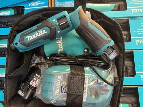 Máy vặn vít dùng pin Makita TD022DSE 7.2V