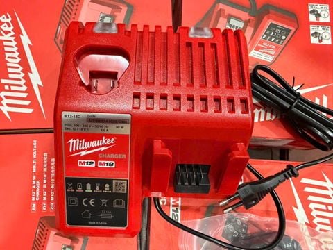 Bộ sạc 12V-18V Milwaukee M12-18C