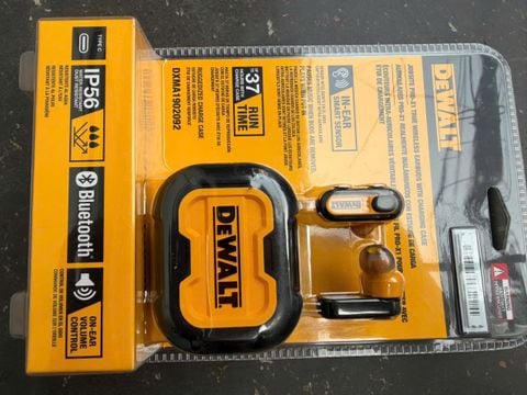 Tai nghe dewalt DXMA1902092 New