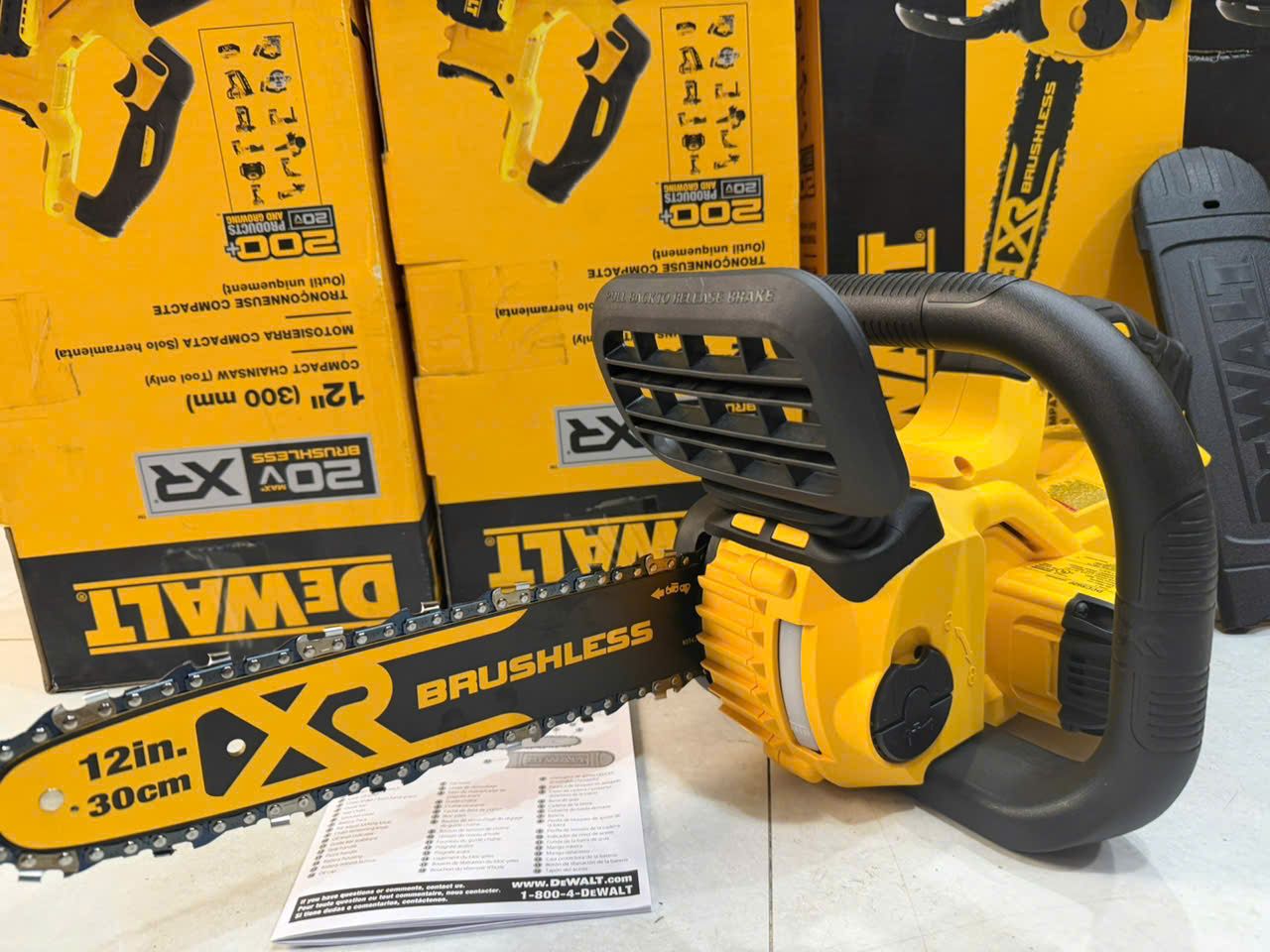 MÁY CƯA XÍCH DEWALT DCS620