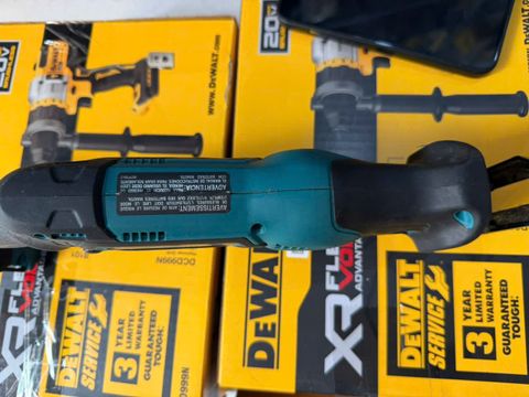 Cưa kiếm Makita 12v RJ03 new