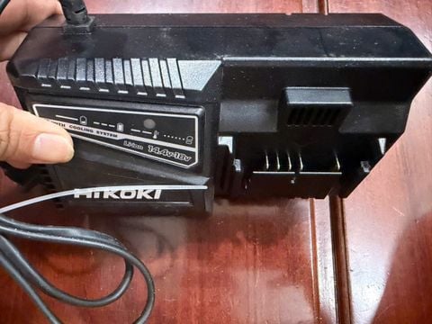 Sạc pin 18v Hikoki Sạc pin 18v hiltachi Sạc Metabo 18v