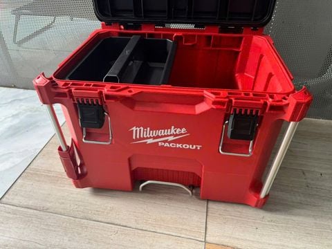 Thùng đựng dụng cụ PACKOUT Milwaukee 8427 new