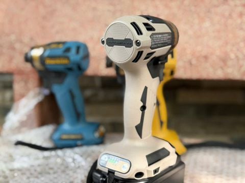 Máy vặn vít dùng pin Makita TD173DGXPG 18v