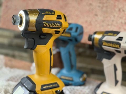 Máy vặn vít dùng pin Makita TD173DGXPY 18v