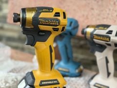 Máy vặn vít dùng pin Makita TD173DGXPY 18v