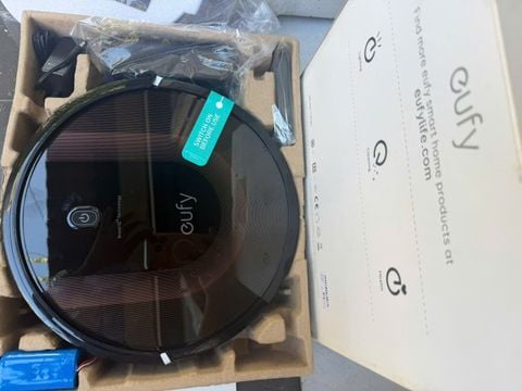 Máy hút bụi EUFY robo vac 30c max new T2130