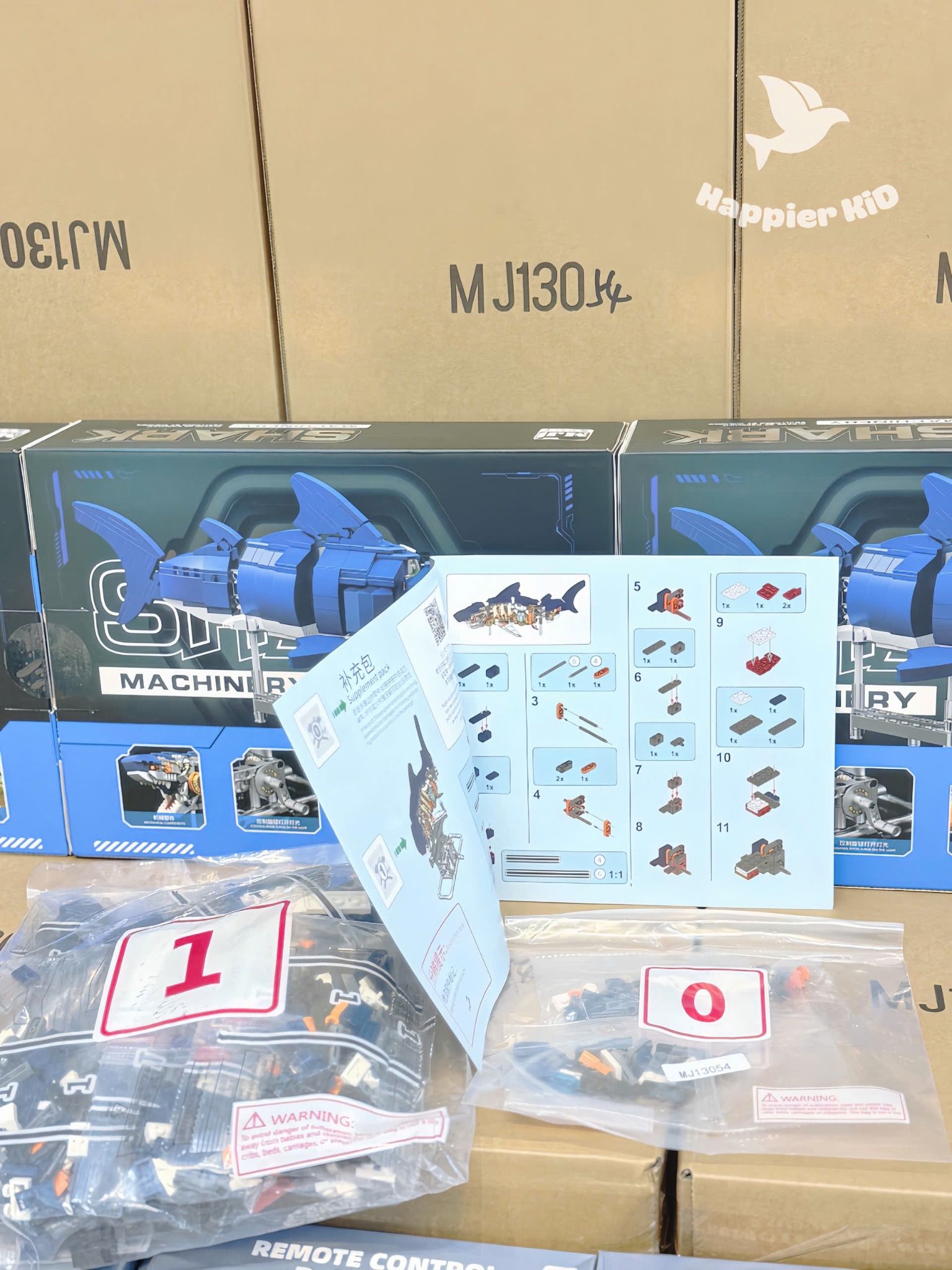  Lắp ráp robot cá mập từ 687 mảnh MJI 1 cho trẻ 10+ 