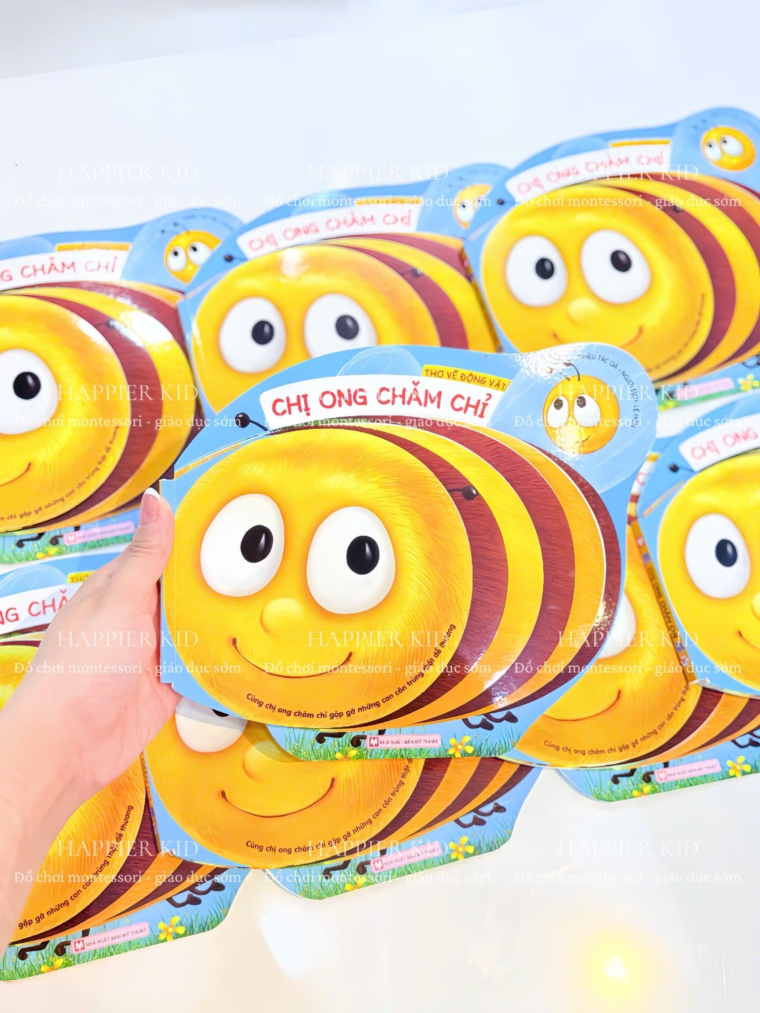  Thơ Về Động Vật- Chị Ong Chăm Chỉ 