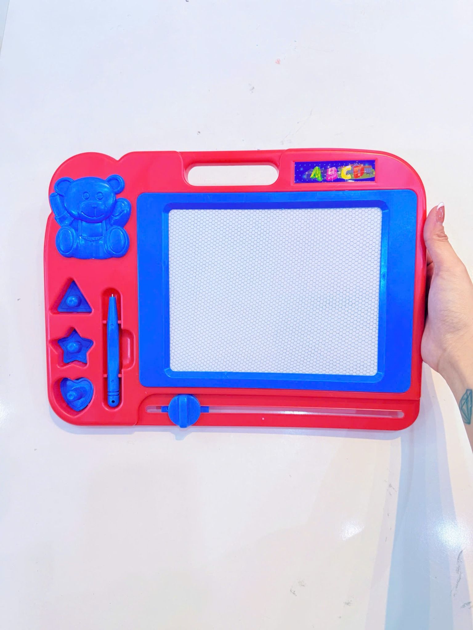  Bảng Tự Xóa Nam Châm 33cm x 24cm Hoàng Thu HT7897 Luyện chữ 