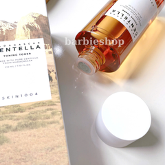 Nước Hoa Hồng Skin1004 Madagascar Centella Toning Toner 210ml