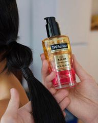 Dưỡng Tóc Tresemme Keratin Smooth Keratinbond+ No 4 Serum 100ml