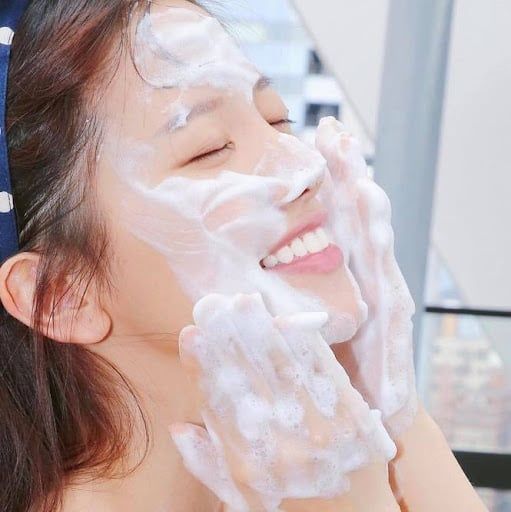 Sữa Rửa Mặt Whoo Gongjinhyang Brightening / Clarifying Cleansing Foam 180ml