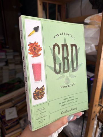  The Essential Cbd Cookbook - Caroline Hwang 