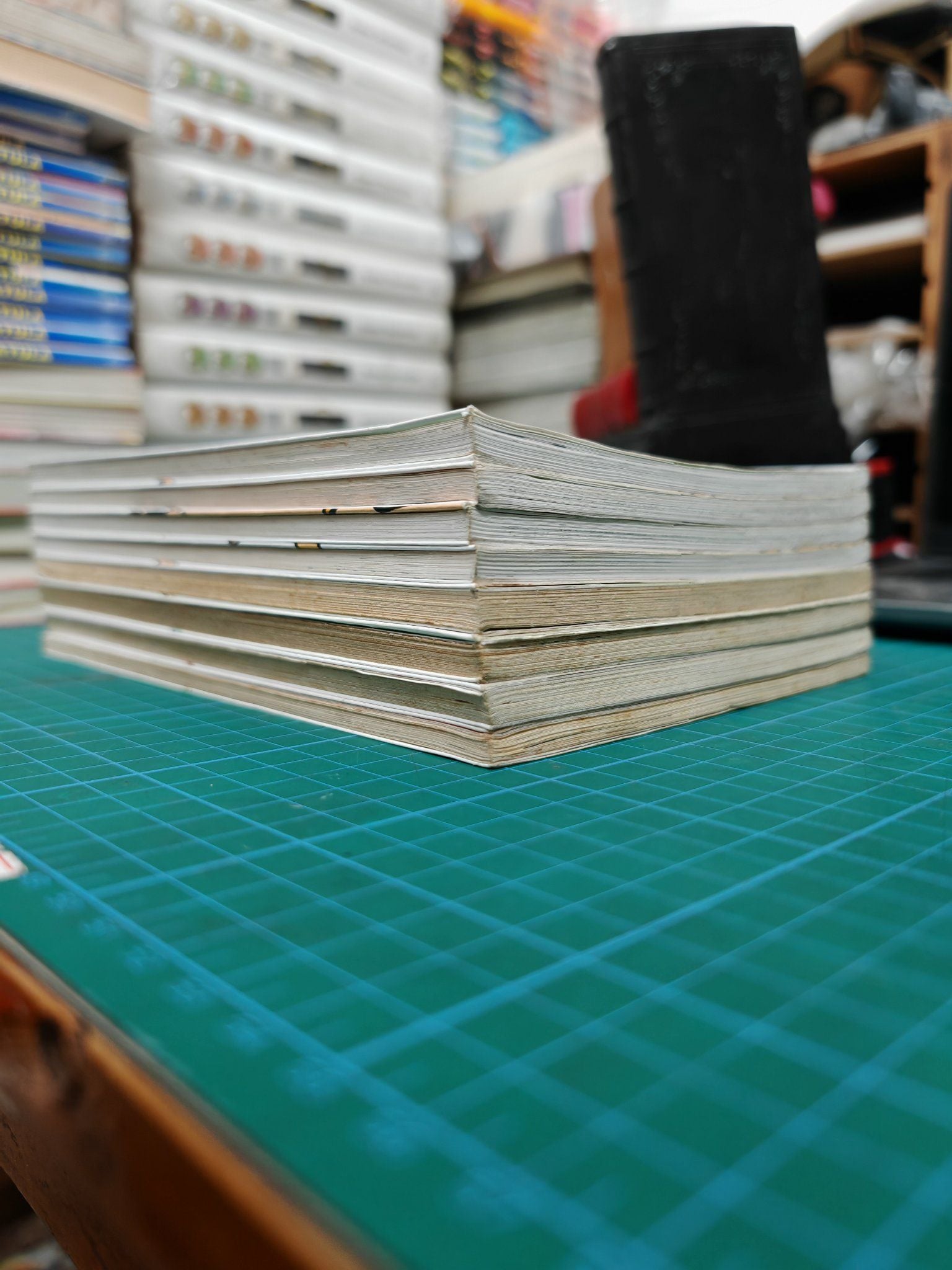 Truyện tranh Shin Cậu Bé Bút Chì - Yoshito Usui Full bộ giá rẻ – Momo ...