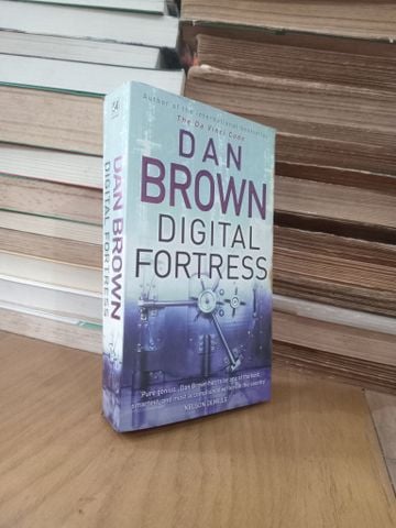Digital Fortress - Dan Brown (Pocket Size)