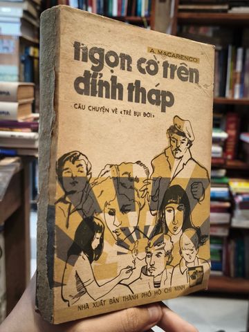  Ngọn Cờ Trên Đỉnh Tháp - A. Macarenco 