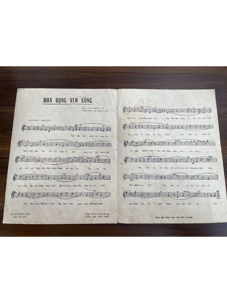  Hoa Rụng Ven Sông - Phạm Duy 