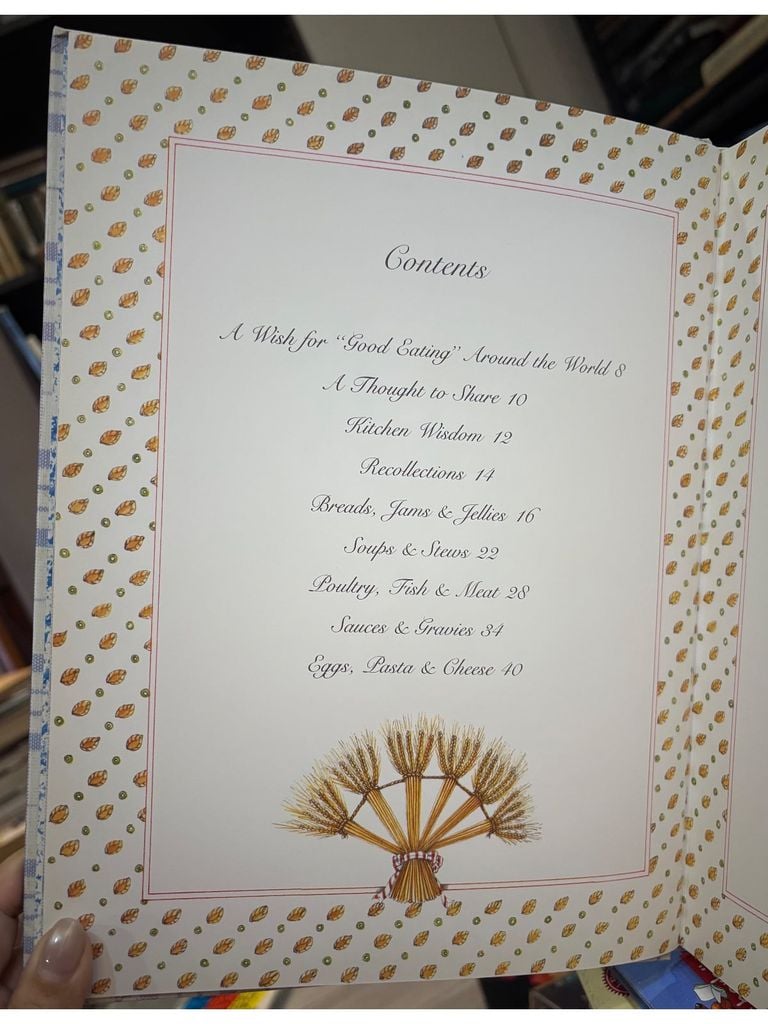  Grandmother Remembers: Family Recipes 
