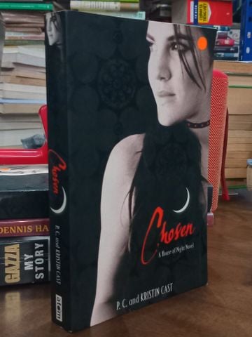  Chosen - P. C. and Kristin Cast 