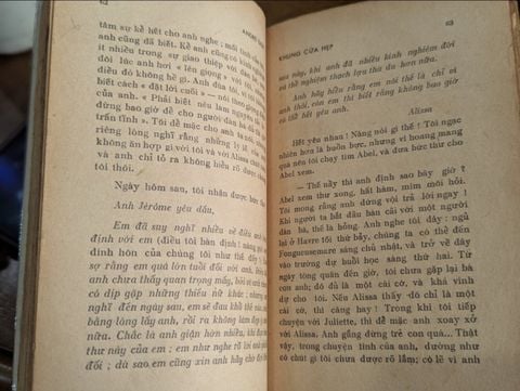 Khung Cửa Hẹp - André Gide ( Bùi Giáng Dịch ) 