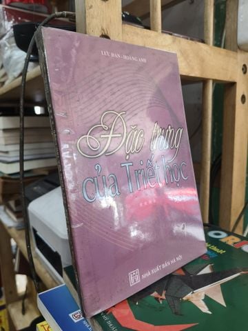  Đặc Trưng của Triết Học - Nhiều Tác Giả 