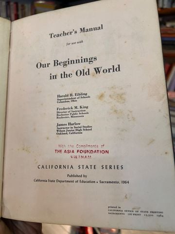  Our Beginnings In The Old World (Teacher Edition) - Eibling, King And Harlow 