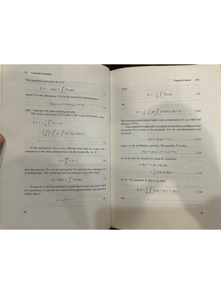  Heavy Ion Reactions - R.A. Broglia, Aage Winther 