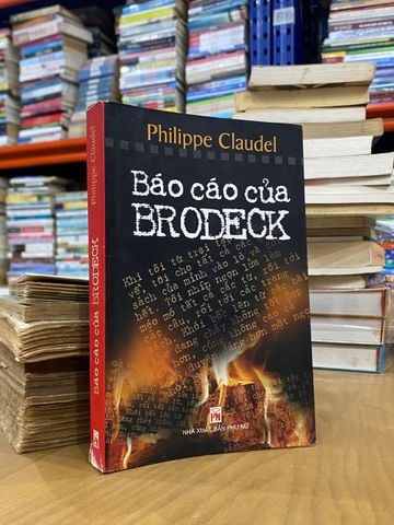  Báo Cáo của Brodeck - Philip Claudel 