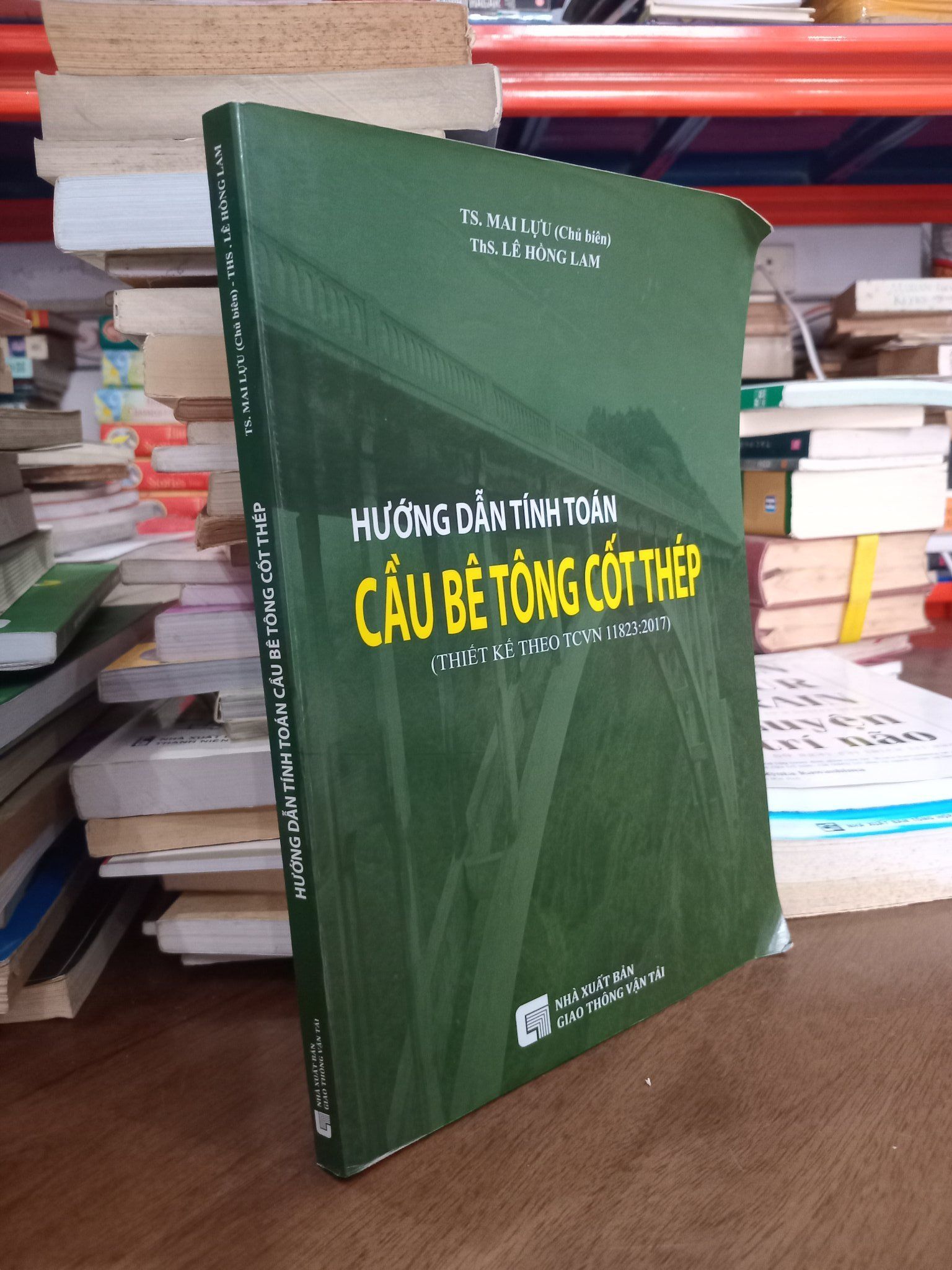  Hướng dẫn tính toán cầu bê tông cốt thép - Mai Lựu, Lê Hồng Lam 
