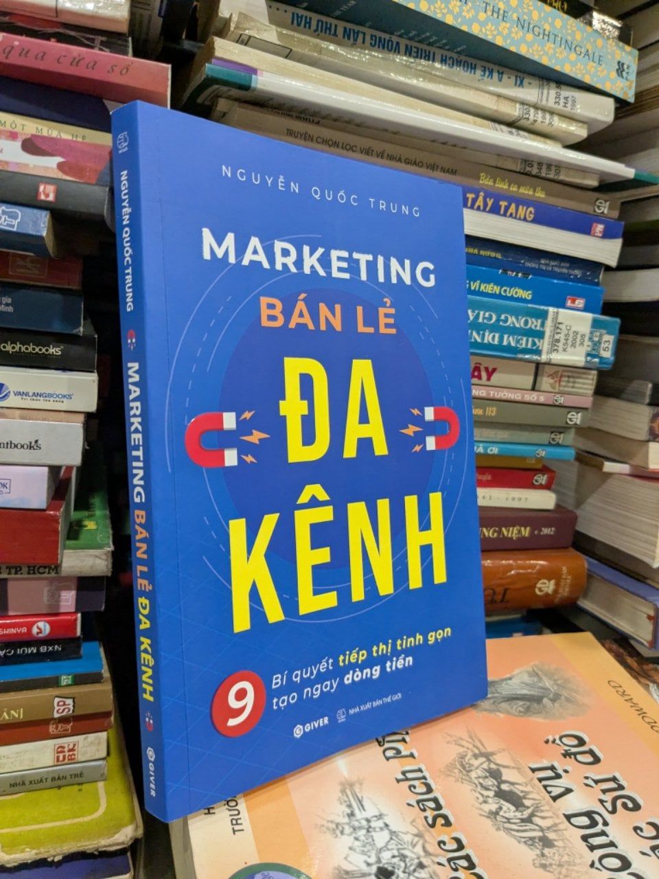  Marketing bán lẻ đa kênh - Nguyễn Quốc Trung 