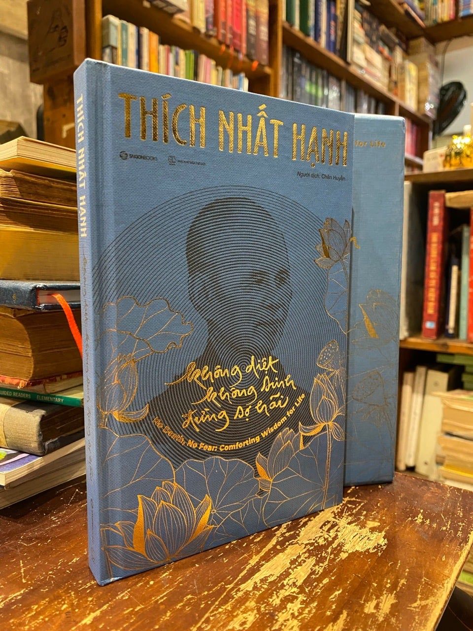 Momo Bookstore