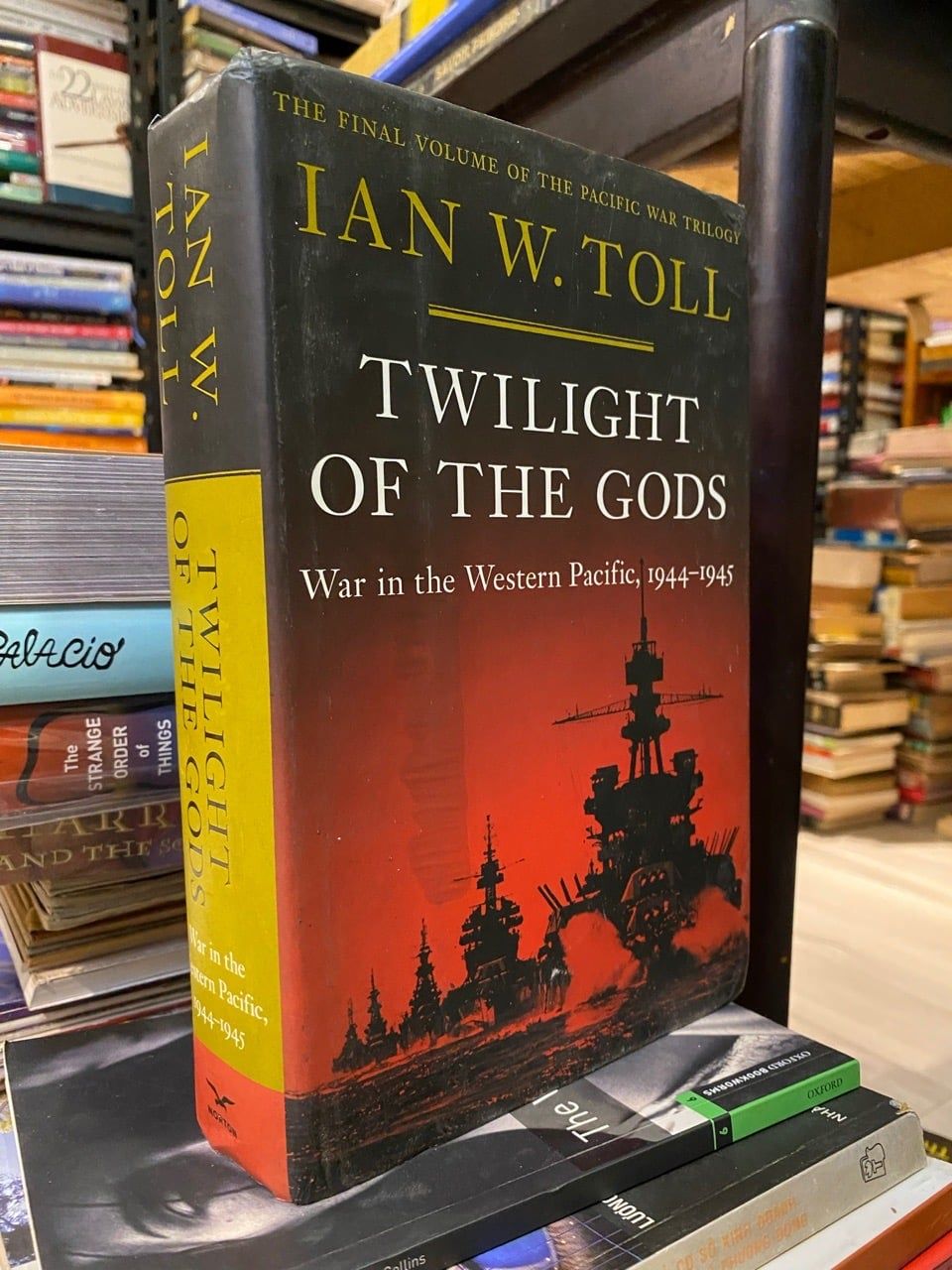  Twilight of the Gods: War in the Western Pacific, 1944-1945 - Ian W. Toll 