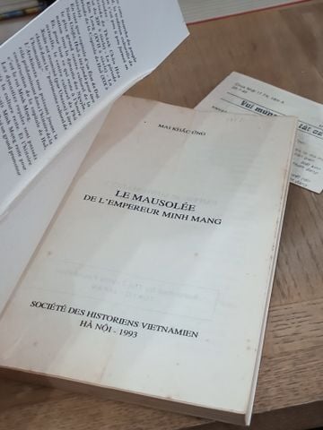 LE MAUSOLÉE DE L'EMPEREUR MINH MẠNG - EMPEROR MINH MẠNG'S MAUSOLEUM - Mai Khắc Ứng 