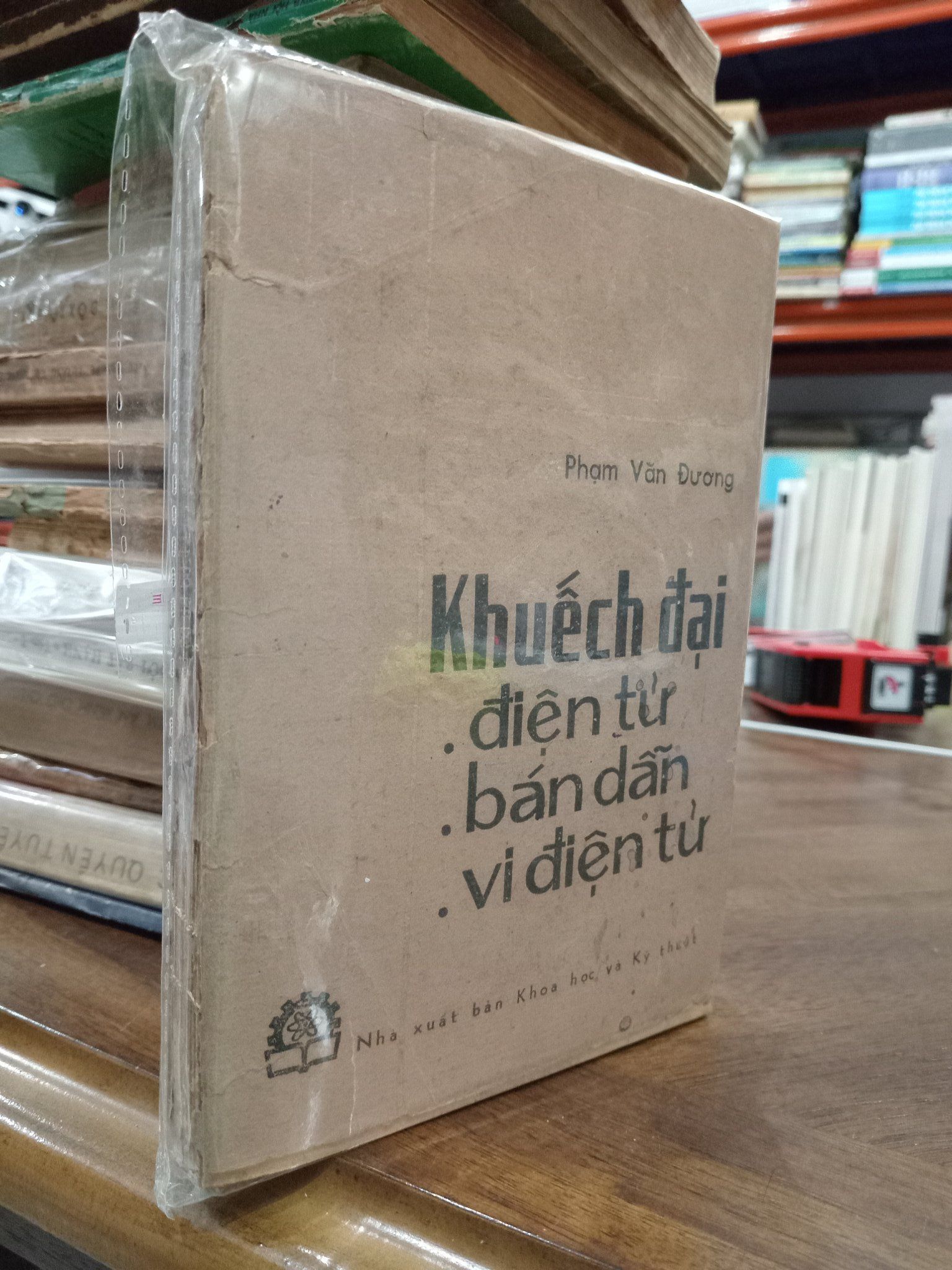  Khuếch đại điện tử, bán dẫn, vi điện tử - Phạm Văn Đương 