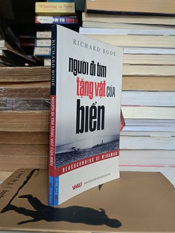 Người Đi Tìm Tặng Vật của Biển - Richard Bode (Anh Khang, Ngọc Lan, An Bình Dịch)