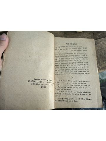  Bí Mật Cây Kim Rỗng - M.R. Leblanc 