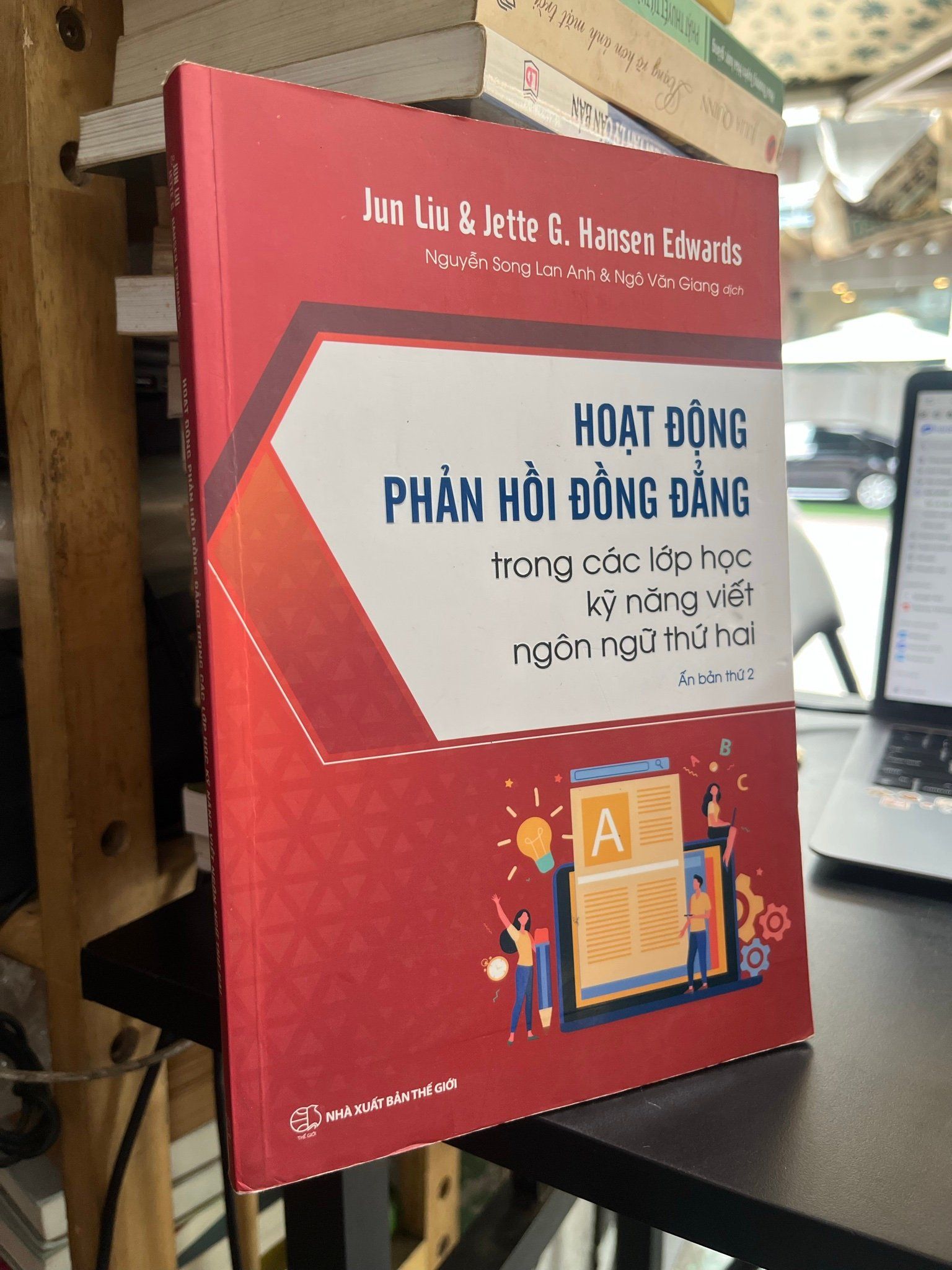  Hoạt động phản hồi đồng đẳng - Jin Liu & Jette G. Hắn Edwards 