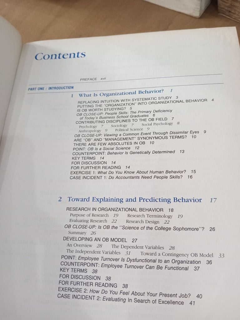  Organizational Behavior: Concepts, Controversies, And Applications - Stephen P. Robbins 