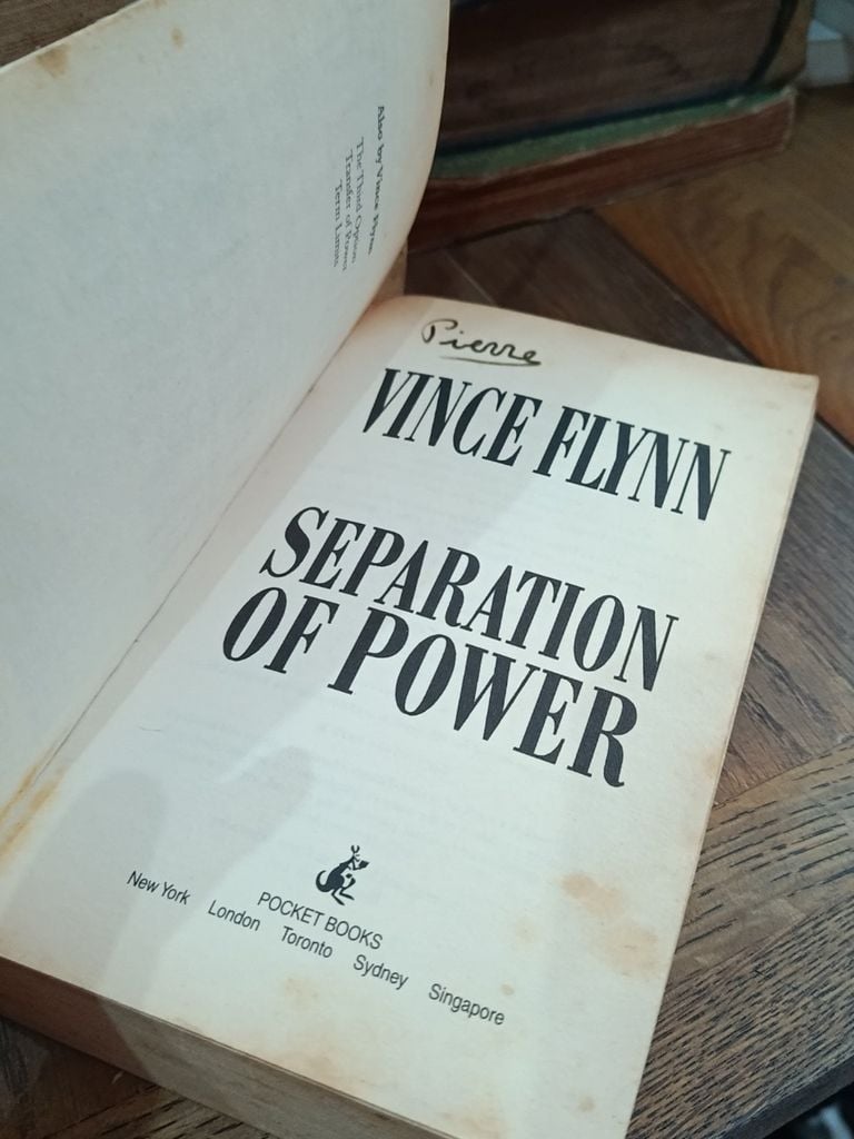  Separation Of Power - Vince Flynn 
