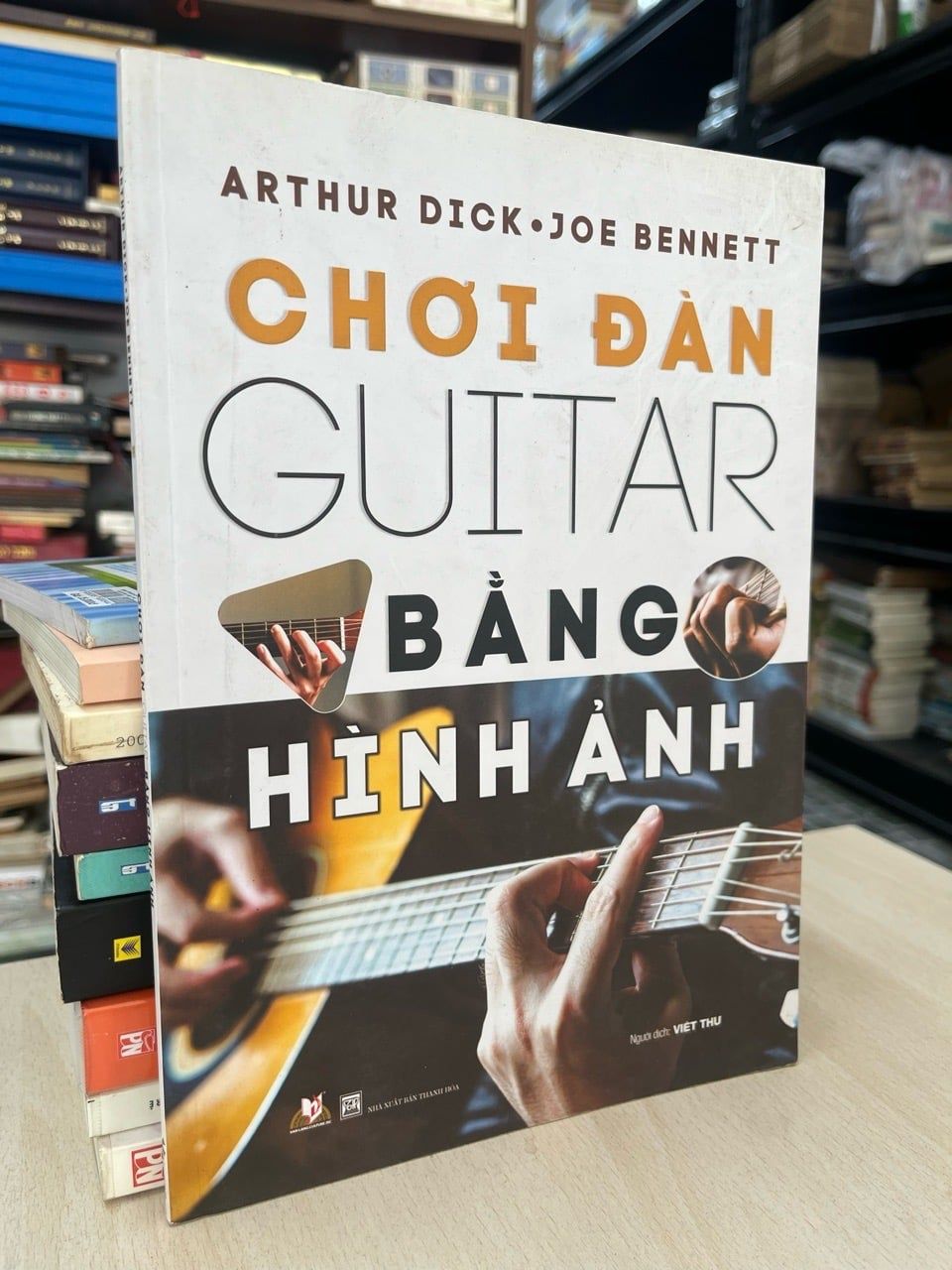  Chơi đàn guitar bằng hình ảnh - Arthur Dick, Joe Bennett 