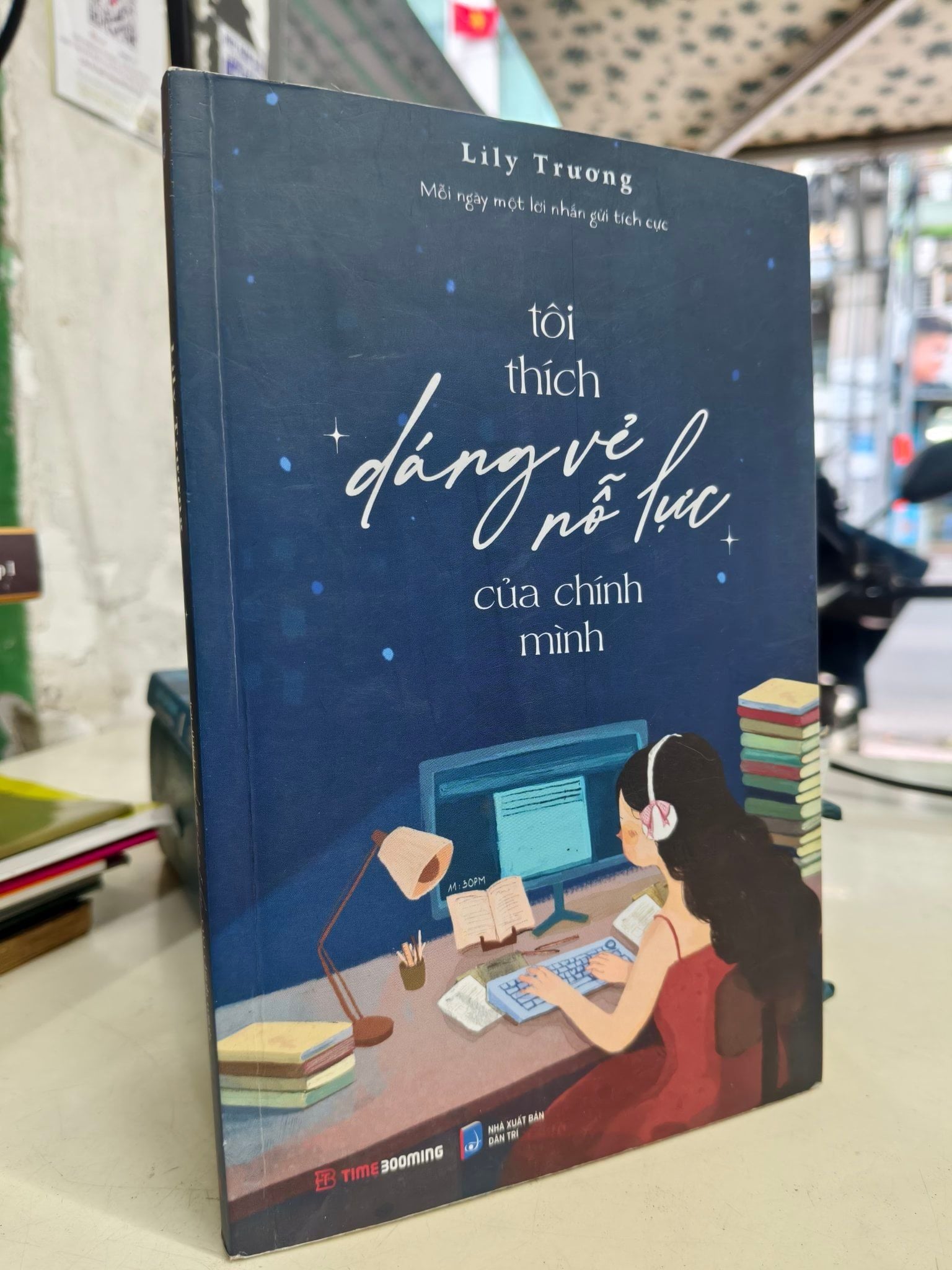  Tôi thích dáng vẻ nỗ lực của chính mình - Lily Trương 