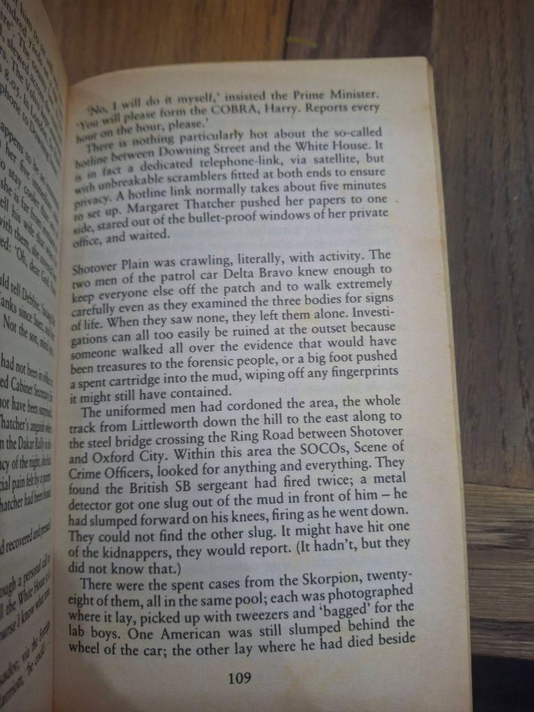  The Negotiator - Frederick Forsyth 