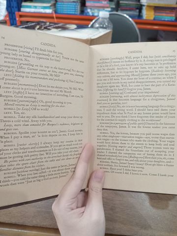  Candida: A mystery in three acts - Bernard Shaw 