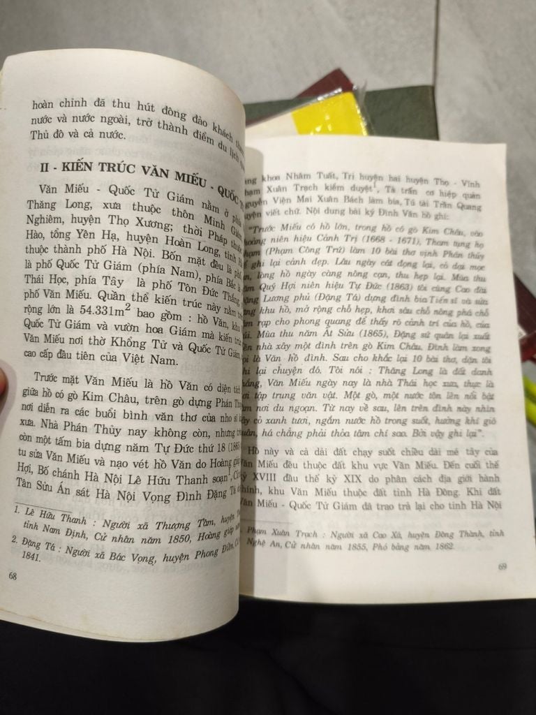  Văn Miếu Quốc Tử Giám (Thăng Long - Hà Nội) 