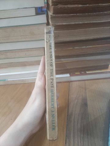  The uses of the past - Herbert J. Muller 