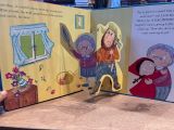  Little Red Riding Hood (Pop-up Fairy Tales) - Danielle McLean & Loretta Schauer 